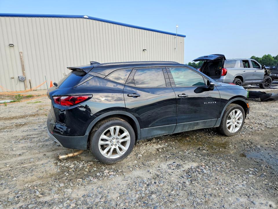 58600986 :رقم المزاد ، 3GNKBDRS2MS520690 vin ، 2021 Chevrolet Blazer مزاد بيع