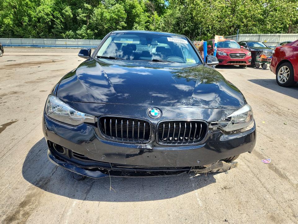 2017 Bmw 320 მანქანა იყიდება აუქციონზე, vin: WBA8E5G38HNU42666, აუქციონის ნომერი: 57640986