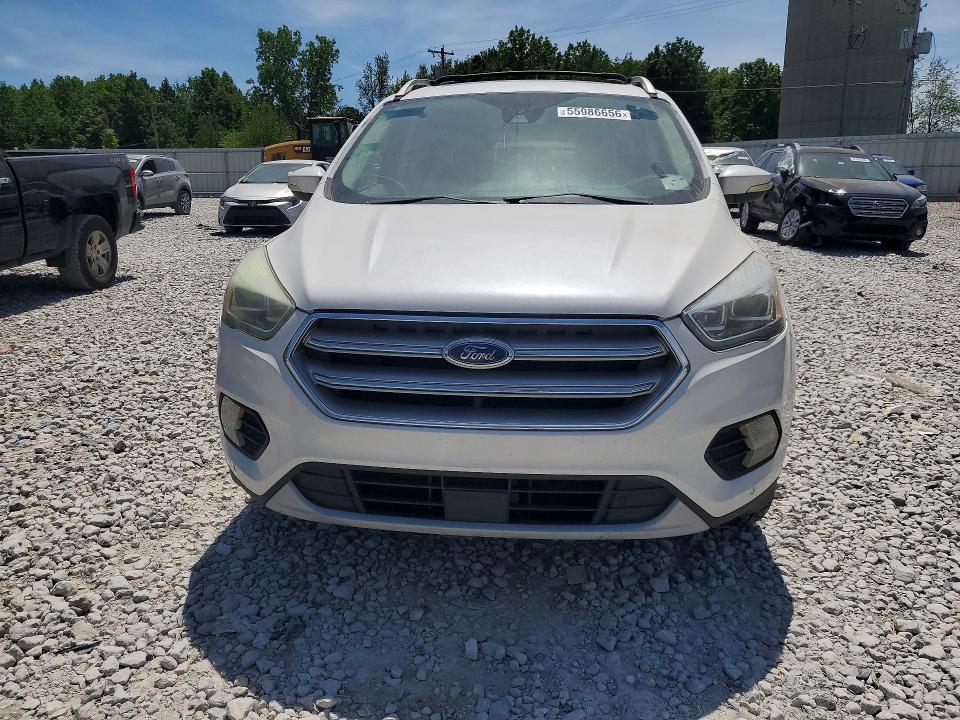 Продажа на аукционе авто 2017 Ford Escape, vin: 1FMCU0JD4HUD24328, номер лота: 55986656