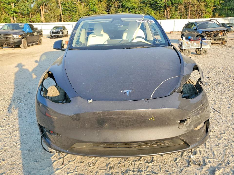 56294246 :رقم المزاد ، 7SAYGDED7SA350991 vin ، 2025 Tesla Model Y مزاد بيع