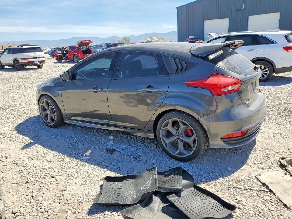 2016 Ford Focus მანქანა იყიდება აუქციონზე, vin: 1FADP3L93GL315740, აუქციონის ნომერი: 58099926