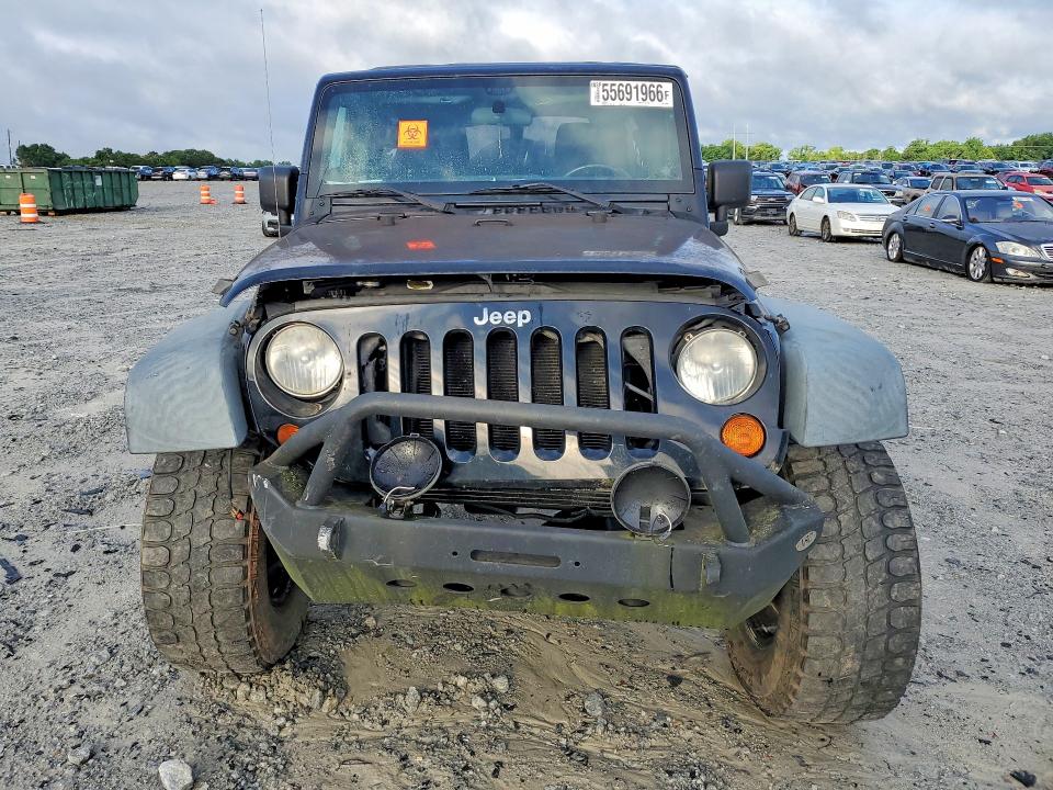 55691966 :رقم المزاد ، 1J4HA3H11BL500680 vin ، 2011 Jeep Wrangler Unlimited مزاد بيع