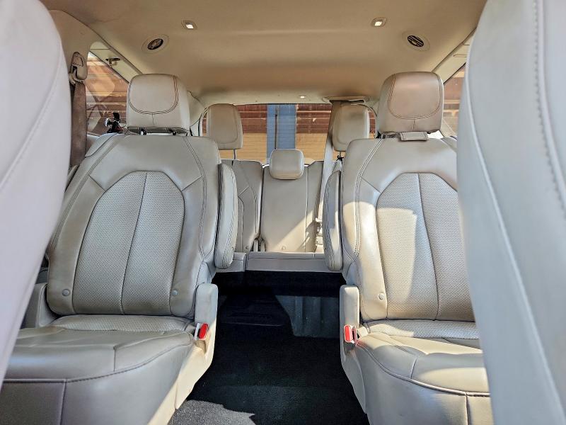 58823076 :رقم المزاد ، 2C4RC1DG5MR549961 vin ، 2021 Chrysler Voyager مزاد بيع