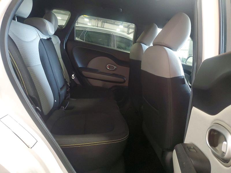 57738526 :رقم المزاد ، KNDJP3A58F7790983 vin ، 2015 Kia Soul مزاد بيع