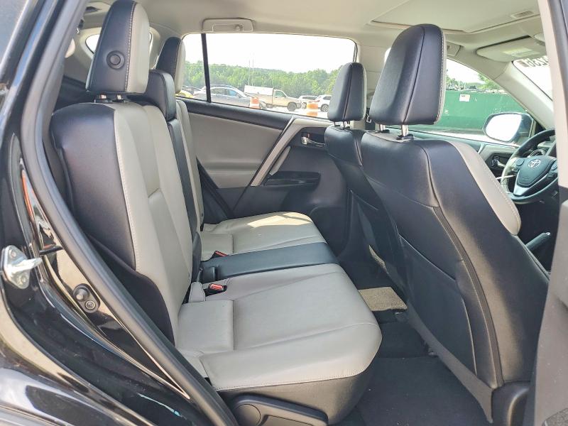 57004236 :رقم المزاد ، 2T3YFREV2JW429714 vin ، 2018 Toyota Rav4 مزاد بيع