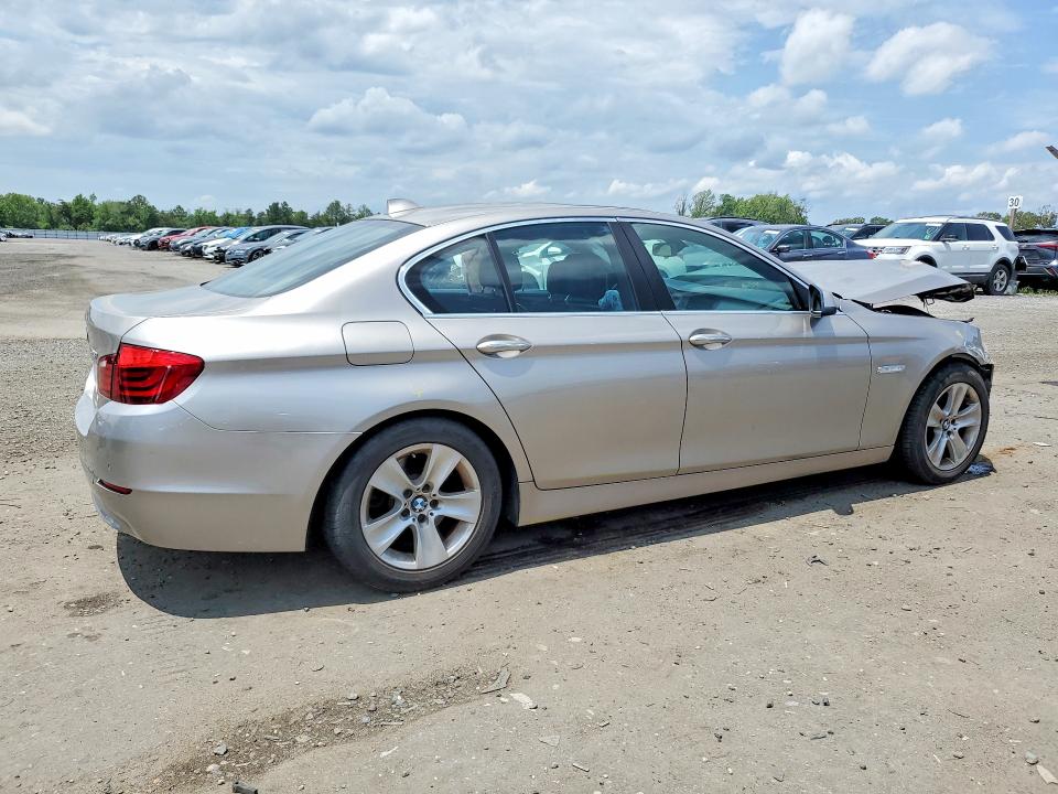 57026496 :رقم المزاد ، WBAXH5C59DD108849 vin ، 2013 Bmw 528 مزاد بيع