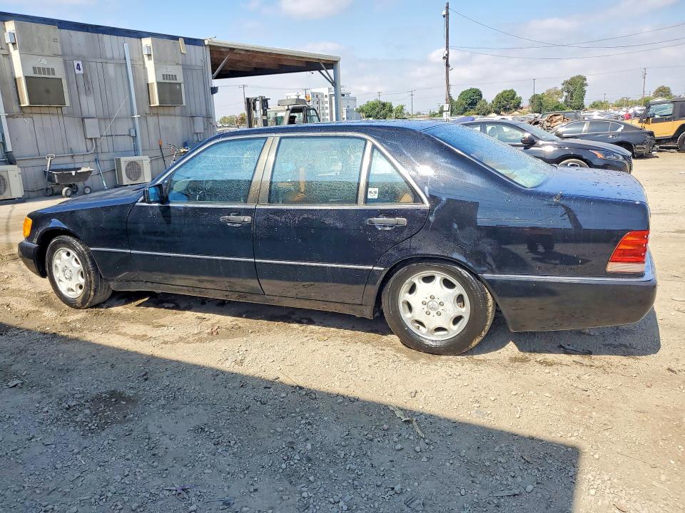 1992 Mercedes-benz 500 მანქანა იყიდება აუქციონზე, vin: WDBGA51E3NA042178, აუქციონის ნომერი: 58999436