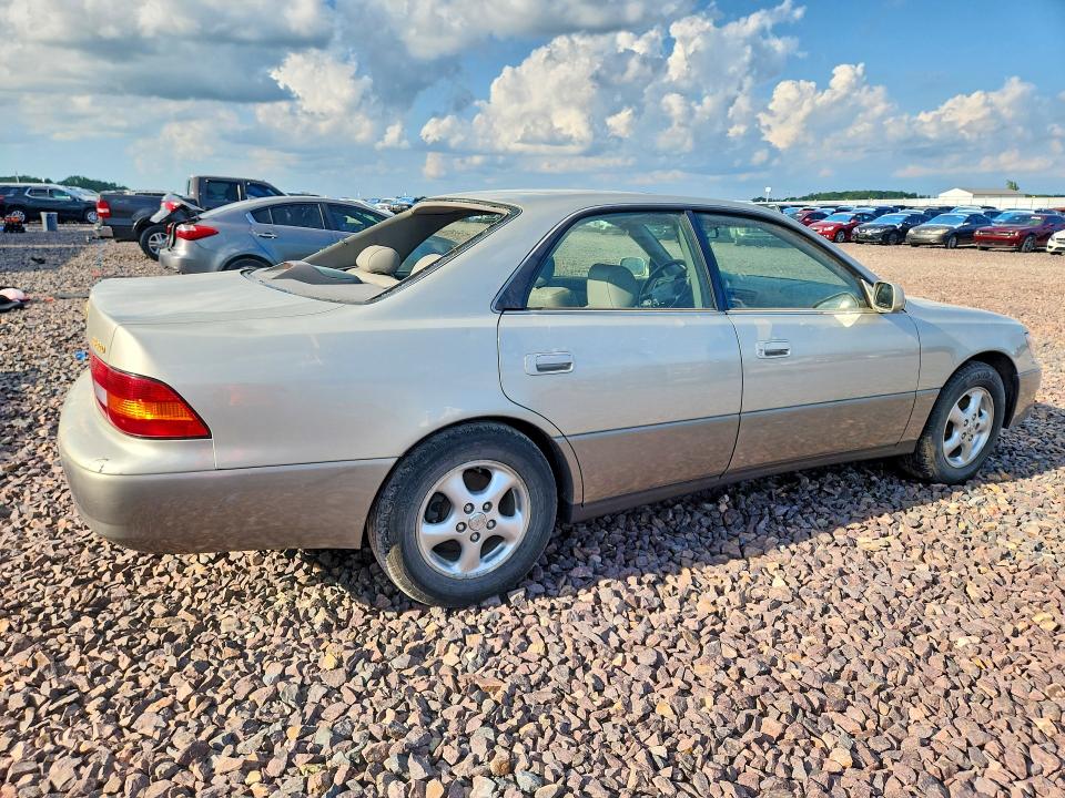55542616 :رقم المزاد ، JT8BF28G2X5058661 vin ، 1999 Lexus Es مزاد بيع