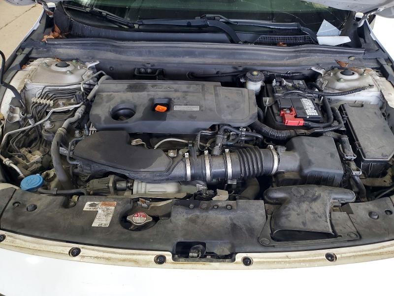 55629436 :رقم المزاد ، 1HGCV2F33JA050853 vin ، 2018 Honda Accord مزاد بيع