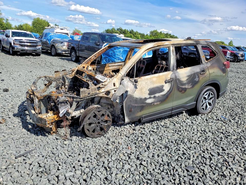 Продажа на аукционе авто 2021 Subaru Forester, vin: JF2SKAFC7MH425038, номер лота: 57713306