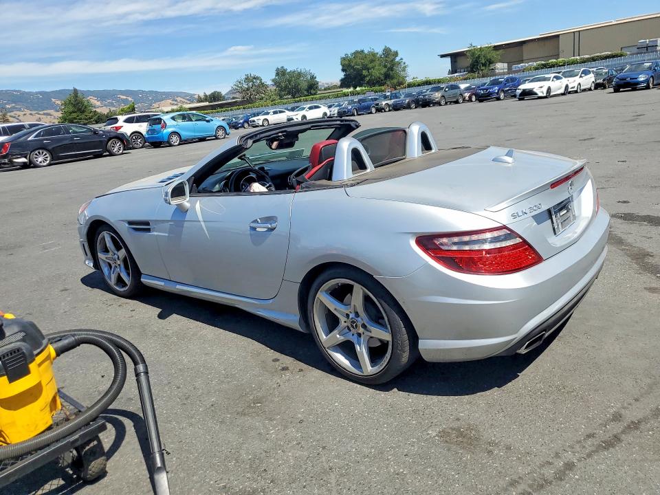 2016 Mercedes-benz Slk მანქანა იყიდება აუქციონზე, vin: WDDPK3JA4GF123010, აუქციონის ნომერი: 56601576