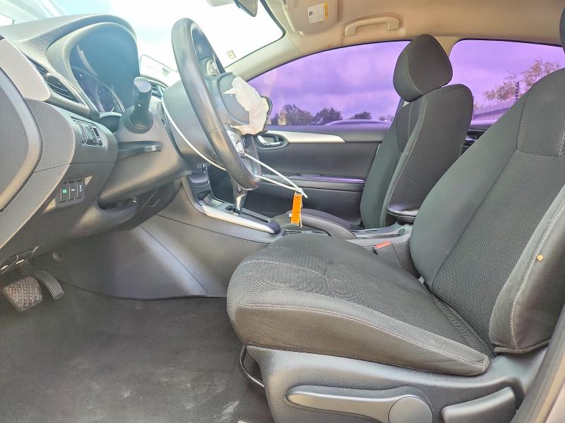 51825146 :رقم المزاد ، 3N1AB7AP7JY303371 vin ، 2018 Nissan Sentra مزاد بيع