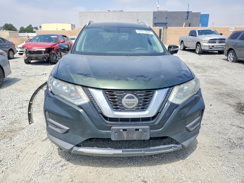 2018 Nissan Rogue მანქანა იყიდება აუქციონზე, vin: 5N1AT2MT0JC717747, აუქციონის ნომერი: 57913806