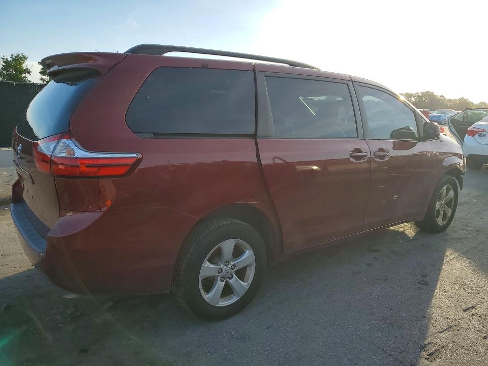 Продаж на аукціоні авто 2015 Toyota Sienna, vin: 5TDKK3DC7FS644982, номер лоту: 57404276