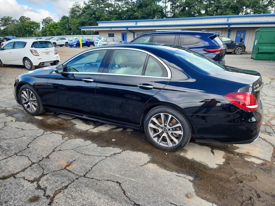 58127296 :رقم المزاد ، W1KZF6JB0LA802237 vin ، 2020 Mercedes-benz E مزاد بيع