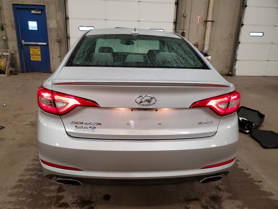 2015 Hyundai Sonata მანქანა იყიდება აუქციონზე, vin: 5NPE34AF5FH210418, აუქციონის ნომერი: 57582606