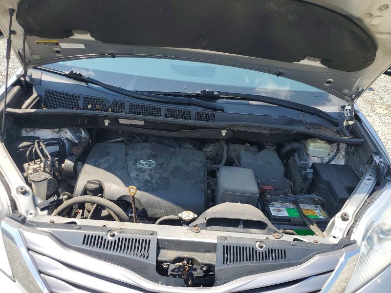 58986756 :رقم المزاد ، 5TDDZ3DCXHS181159 vin ، 2017 Toyota Sienna مزاد بيع