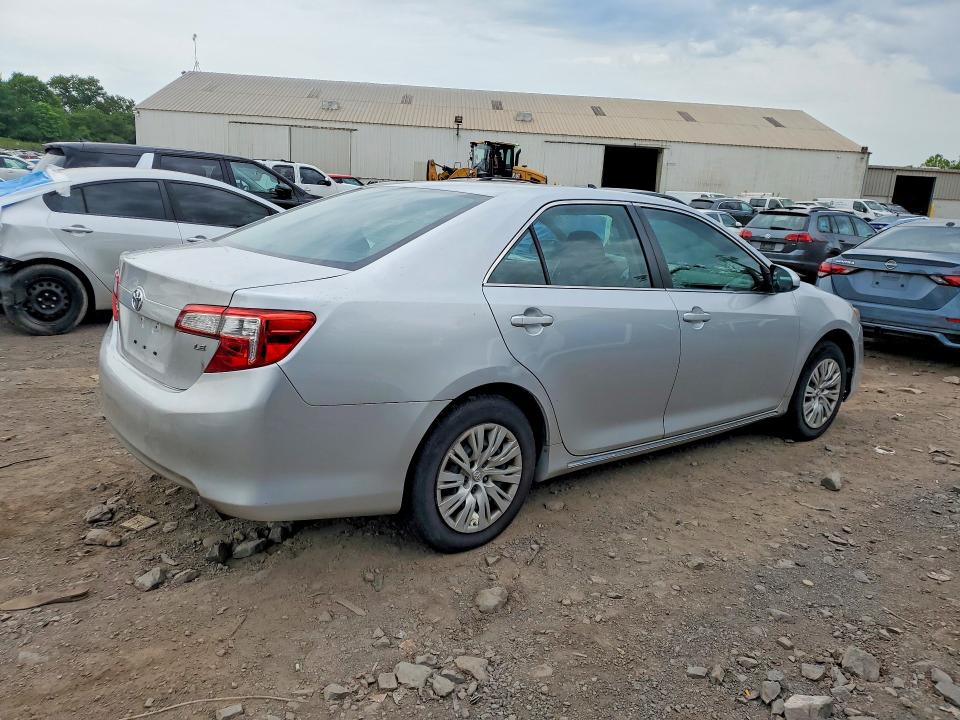 2014 Toyota Camry მანქანა იყიდება აუქციონზე, vin: 4T4BF1FK3ER404885, აუქციონის ნომერი: 58348486