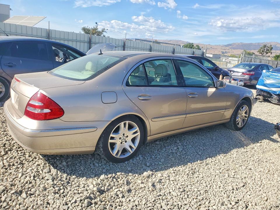 2003 Mercedes-benz E მანქანა იყიდება აუქციონზე, vin: WDBUF70J23A350180, აუქციონის ნომერი: 58811716