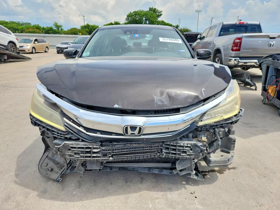 55786086 :رقم المزاد ، 1HGCR3F94HA015053 vin ، 2017 Honda Accord مزاد بيع