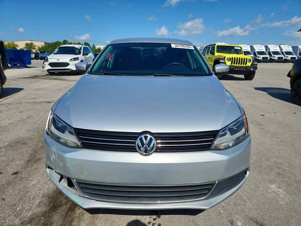 2013 Volkswagen Jetta მანქანა იყიდება აუქციონზე, vin: 3VWDX7AJ9DM254528, აუქციონის ნომერი: 56708286