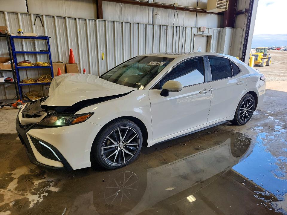 2022 Toyota Camry მანქანა იყიდება აუქციონზე, vin: 4T1S11AK0NU681798, აუქციონის ნომერი: 58027546