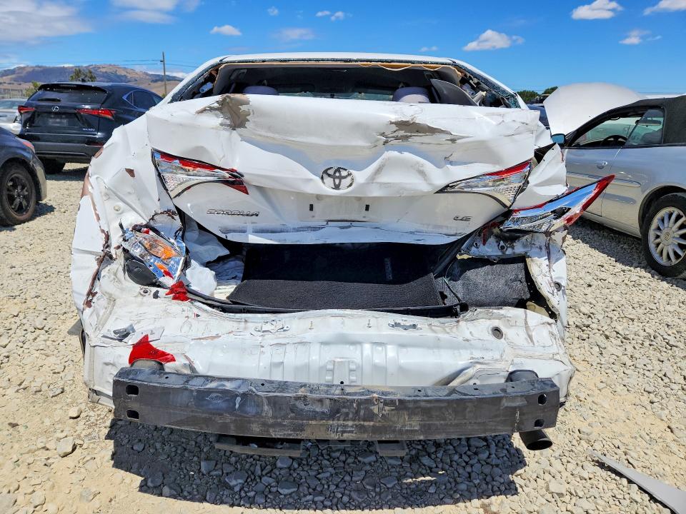 Продажа на аукционе авто 2015 Toyota Corolla, vin: 5YFBURHE8FP242499, номер лота: 59162746