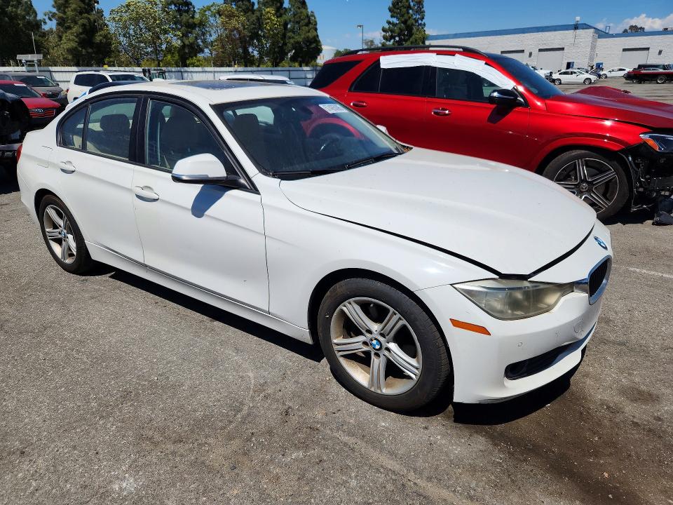 2015 Bmw 3 Series 320i Xdrive მანქანა იყიდება აუქციონზე, vin: WBA3C1C56FK122549, აუქციონის ნომერი: 57405096