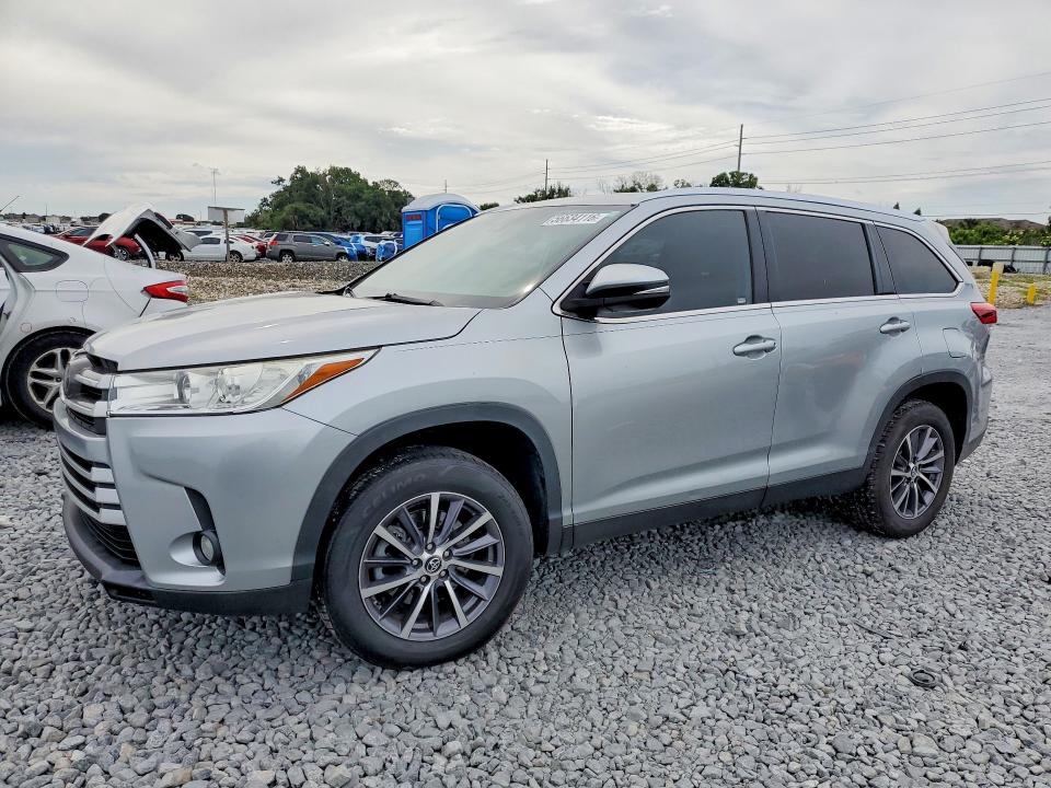 Продажа на аукционе авто 2019 Toyota Highlander, vin: 5TDKZRFHXKS558308, номер лота: 56634116