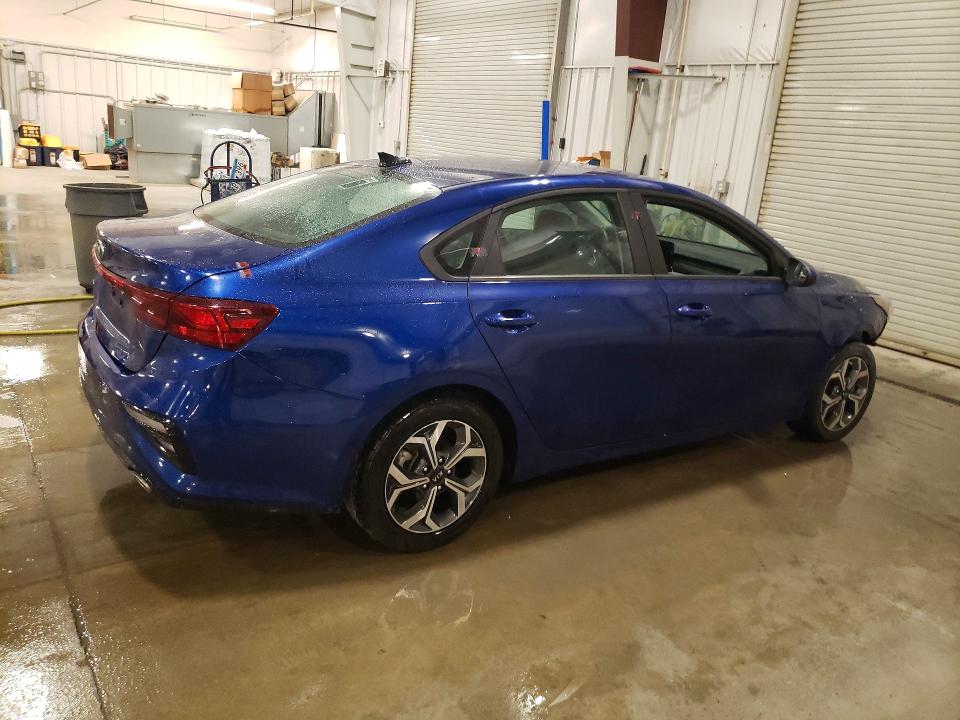 2020 Kia Forte მანქანა იყიდება აუქციონზე, vin: 3KPF24AD6LE257382, აუქციონის ნომერი: 57858496