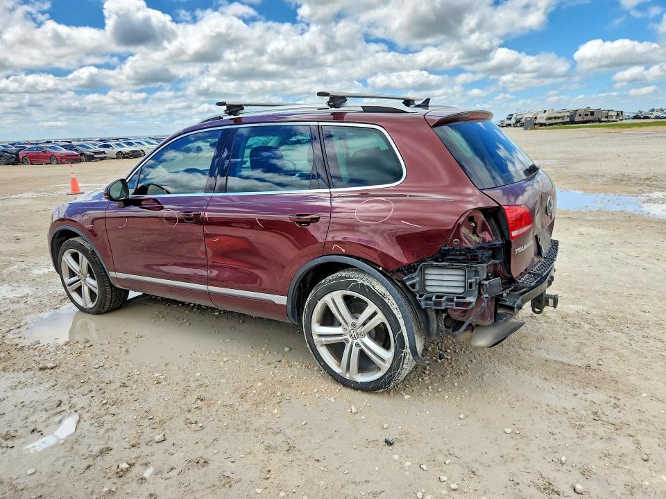 2017 Volkswagen Touareg მანქანა იყიდება აუქციონზე, vin: WVGGF7BP7HD002716, აუქციონის ნომერი: 57537056