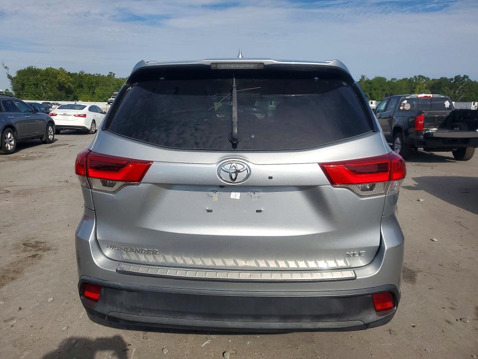 Продаж на аукціоні авто 2019 Toyota Highlander, vin: 5TDKZRFH2KS554219, номер лоту: 56220866
