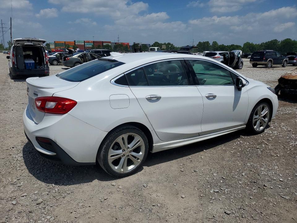 58618986 :رقم المزاد ، 1G1BF5SM8H7157405 vin ، 2017 Chevrolet Cruze مزاد بيع