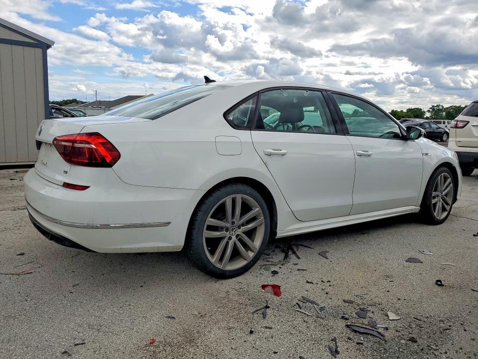 2018 Volkswagen Passat მანქანა იყიდება აუქციონზე, vin: 1VWAA7A33JC001143, აუქციონის ნომერი: 57880256