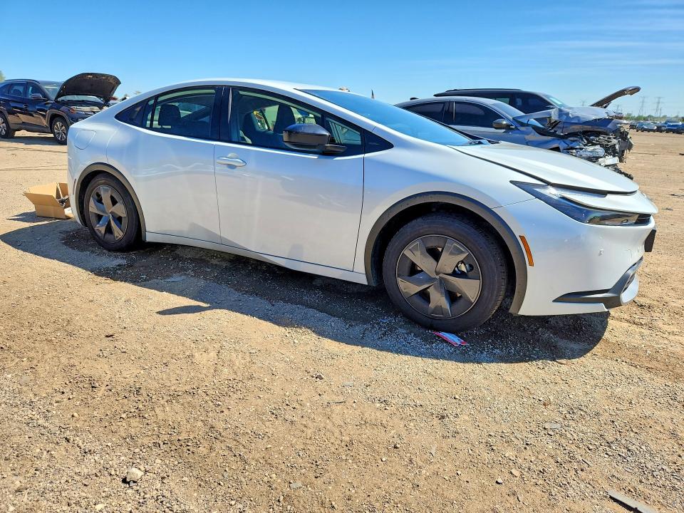 Продаж на аукціоні авто 2026 Toyota Prius Plug-in Hybrid, vin: JTDACACU9T3061253, номер лоту: 55856906