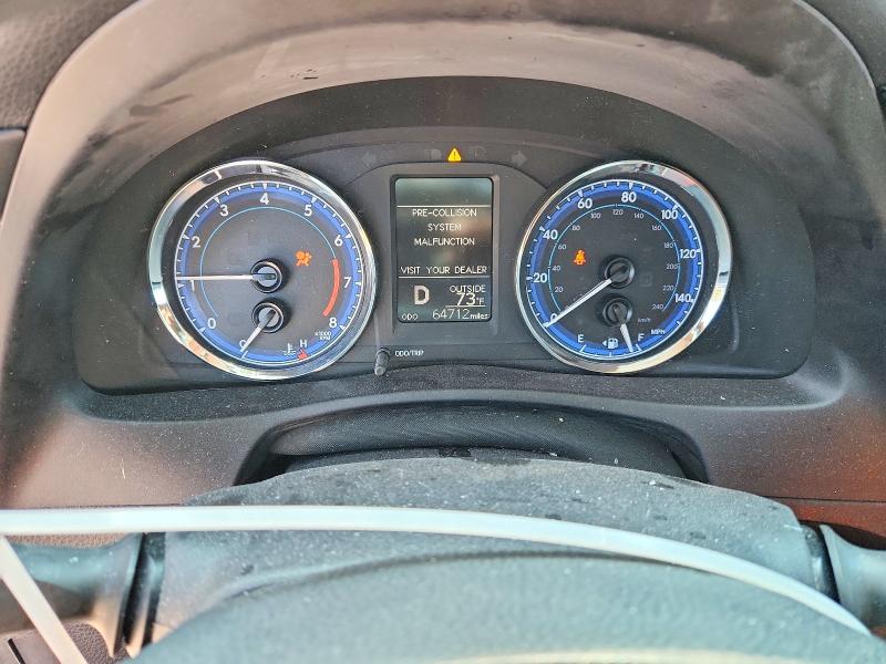 55792486 :رقم المزاد ، 5YFBPRHE1HP731160 vin ، 2017 Toyota Corolla مزاد بيع