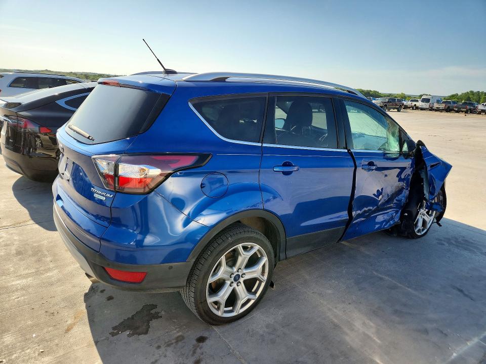 Продажа на аукционе авто 2017 Ford Escape, vin: 1FMCU0JD7HUA10026, номер лота: 55298286