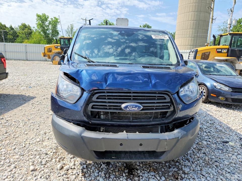 59053706 :رقم المزاد ، 1FTYR2ZM3HKA72854 vin ، 2017 Ford Transit مزاد بيع