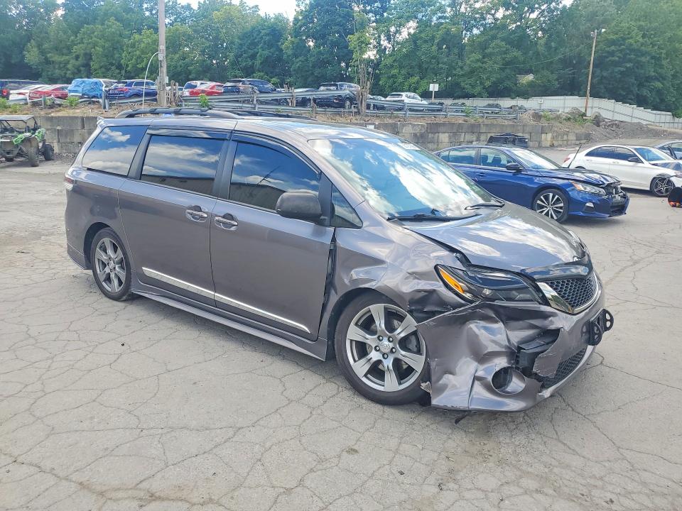 2017 Toyota Sienna მანქანა იყიდება აუქციონზე, vin: 5TDXZ3DC1HS849816, აუქციონის ნომერი: 58197996
