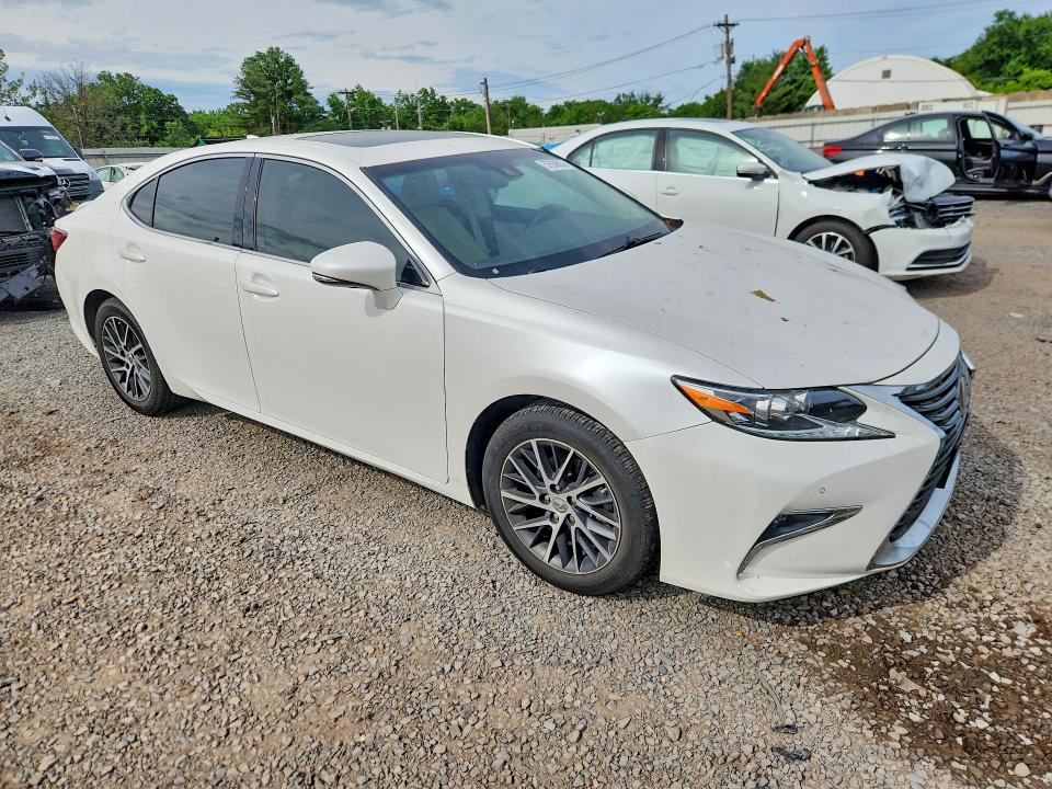 2016 Lexus Es მანქანა იყიდება აუქციონზე, vin: 58ABK1GG1GU019997, აუქციონის ნომერი: 57559036