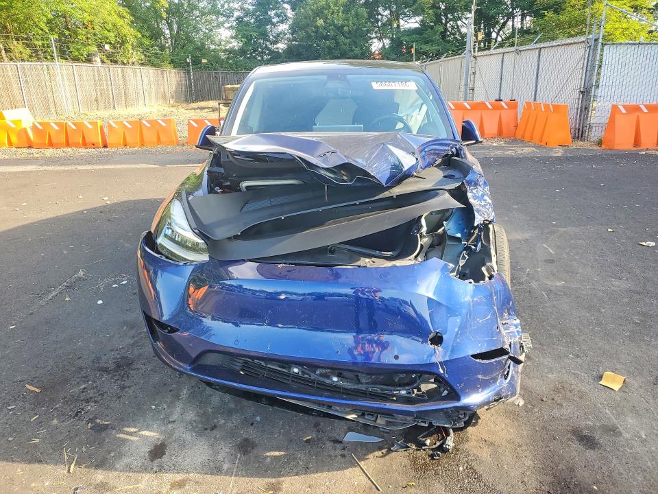 58607186 :رقم المزاد ، 7SAYGDEE7NF344995 vin ، 2022 Tesla Model Y مزاد بيع