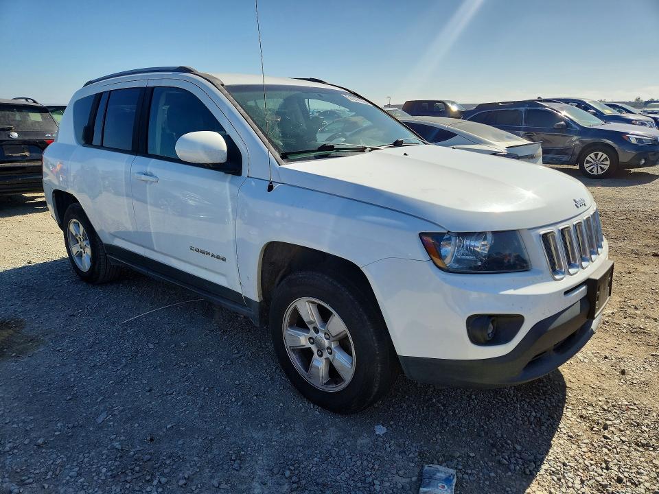 51918126 :رقم المزاد ، 1C4NJCEA9HD117361 vin ، 2017 Jeep Compass مزاد بيع