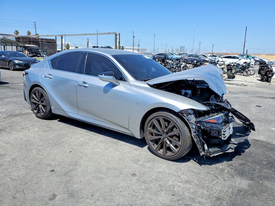 57670766 :رقم المزاد ، JTHBA1D22S5133810 vin ، 2025 Lexus Is 300 مزاد بيع