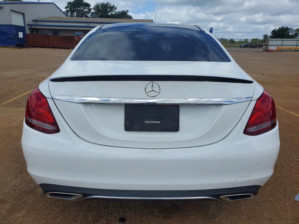 2016 Mercedes-benz C მანქანა იყიდება აუქციონზე, vin: 55SWF4JB8GU140808, აუქციონის ნომერი: 56683226