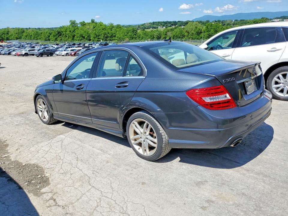 2013 Mercedes-benz C მანქანა იყიდება აუქციონზე, vin: WDDGF8AB4DR296109, აუქციონის ნომერი: 54774416