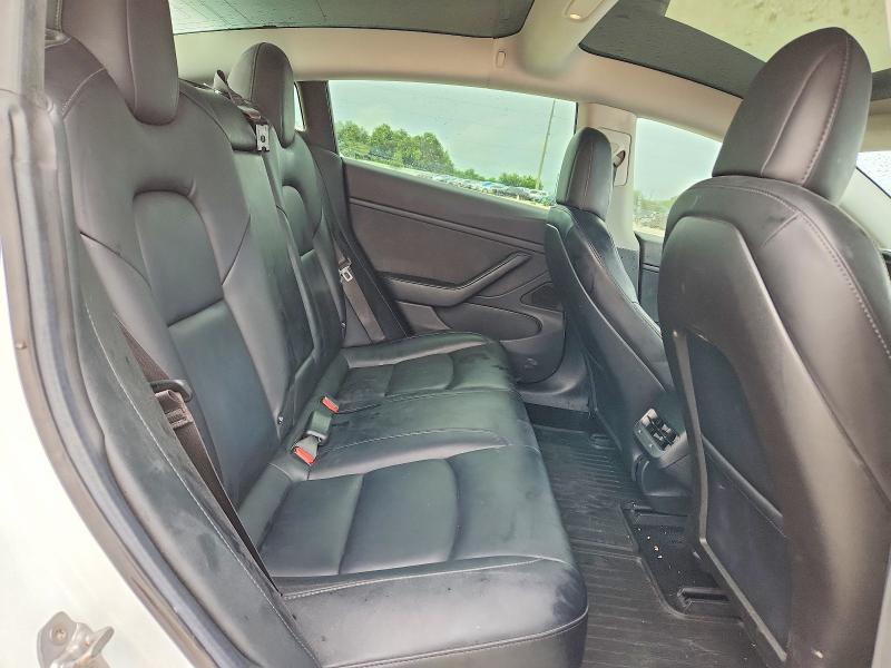 57314086 :رقم المزاد ، 5YJ3E1EA2JF035258 vin ، 2018 Tesla Mdl 3 مزاد بيع
