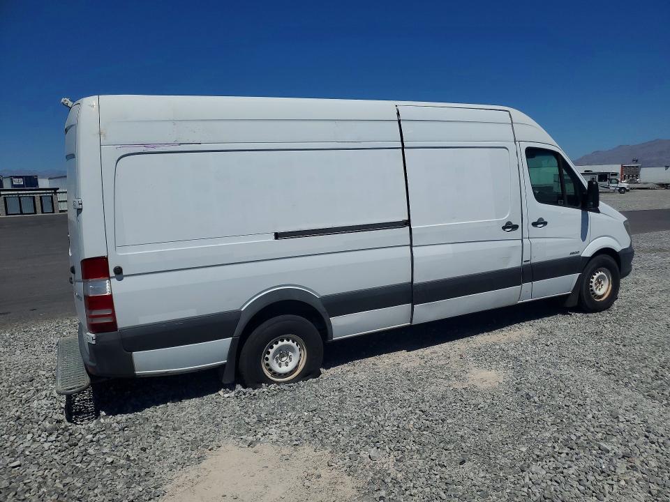 Продажа на аукционе авто 2015 Mercedes Benz Sprinter, vin: WD3PE8DB3FP124347, номер лота: 56460136