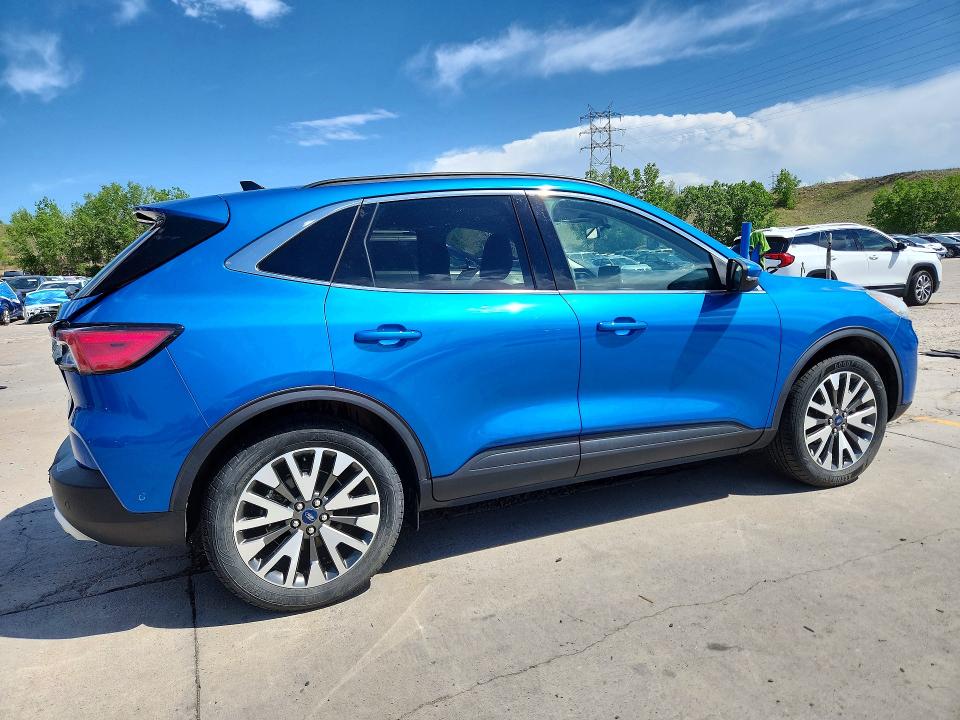 55705816 :رقم المزاد ، 1FMCU9J95LUA33930 vin ، 2020 Ford Escape مزاد بيع
