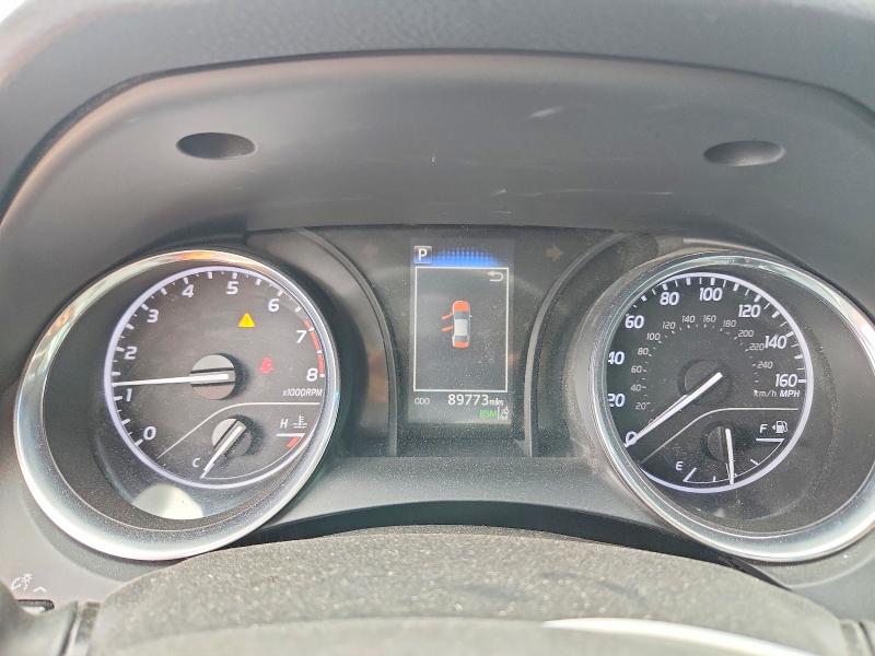56925686 :رقم المزاد ، 4T1B11HK0JU139973 vin ، 2018 Toyota Camry مزاد بيع