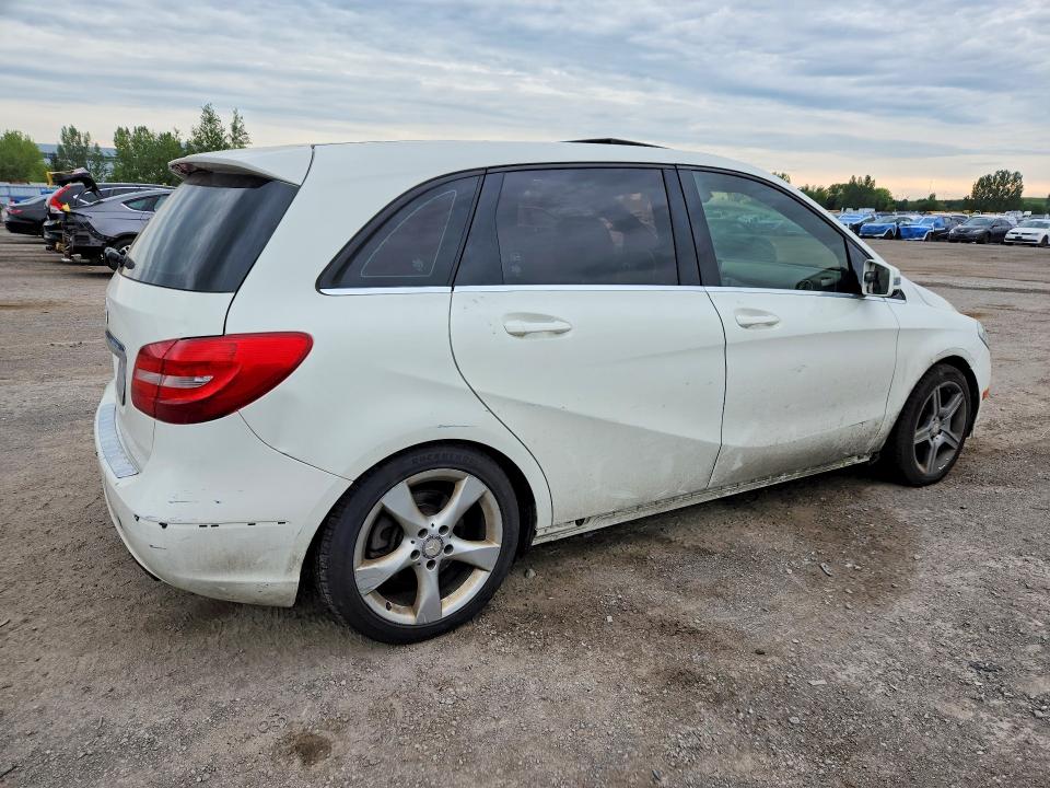 57243836 :رقم المزاد ، WDDMH4EB4EJ210815 vin ، 2014 Mercedes-benz B250 مزاد بيع